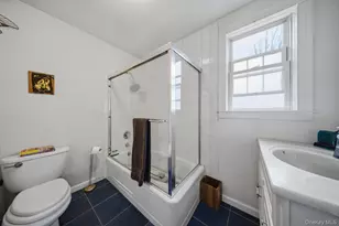 155 Smith Ave, Islip, NY 11751 - Photo 11