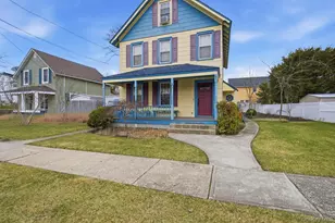 155 Smith Ave, Islip, NY 11751 - Photo 3