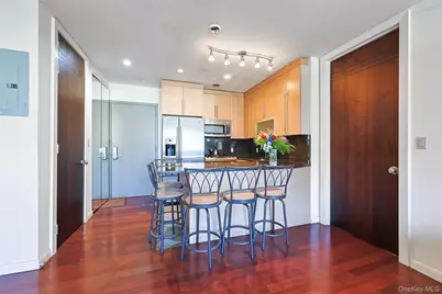 3132 Union Street #2C, Flushing, NY 11354 - Photo 9