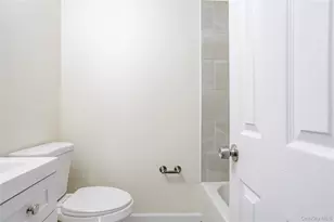 491 Ilyssa Way, New York, NY 10312 - Photo 17