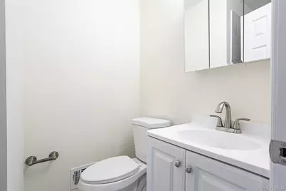 491 Ilyssa Way, New York, NY 10312 - Photo 23