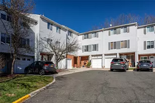 491 Ilyssa Way, New York, NY 10312 - Photo 3