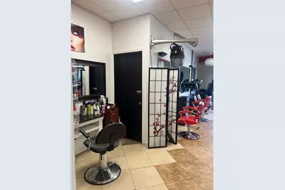 22268 Braddock Avenue, Queens Village, NY 11428 - Photo 11