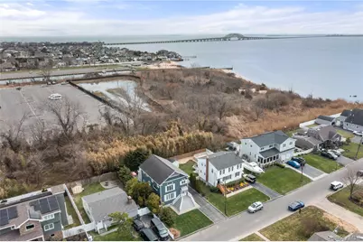 849 E Bay Drive, West Islip, NY 11795 - Photo 25