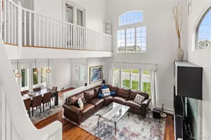 849 E Bay Dr, West Islip, NY 11795 - Photo 9