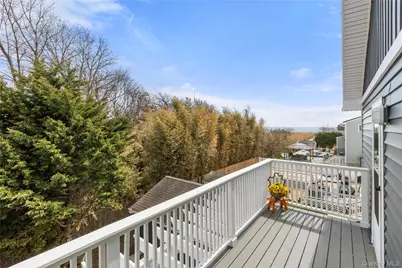 849 E Bay Drive, West Islip, NY 11795 - Photo 17