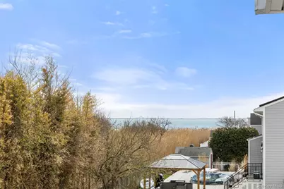 849 E Bay Drive, West Islip, NY 11795 - Photo 27