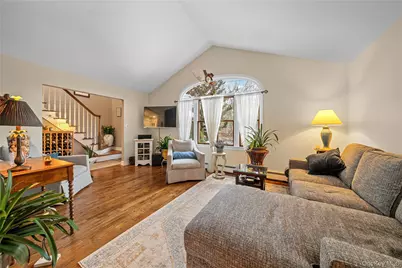 243 S Dunton Avenue, Patchogue, NY 11772 - Photo 13