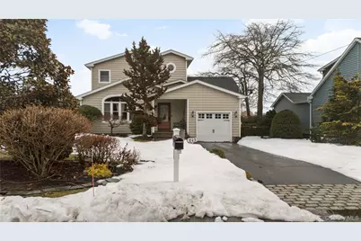 243 S Dunton Avenue, Patchogue, NY 11772 - Photo 5