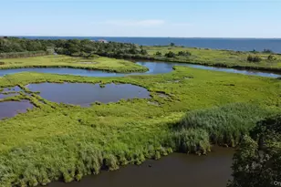 243 S Dunton Ave, Patchogue, NY 11772 - Photo 3