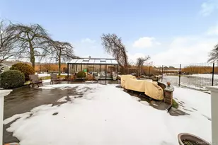 243 S Dunton Ave, Patchogue, NY 11772 - Photo 41