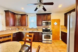 1813 Willow Ln, Bronx, NY 10461 - Photo 9