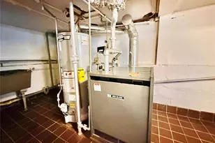 1813 Willow Ln, Bronx, NY 10461 - Photo 29