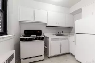 22-60 79th St, East Elmhurst, NY 11370 - Photo 13