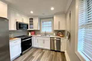 93 Carole Ct Carole Annex, Massapequa, NY 11758 - Photo 3