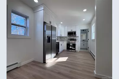 277 Prince Road, Rocky Point, NY 11778 - Photo 7