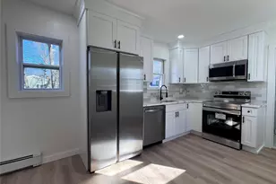 277 Prince Rd, Rocky Point, NY 11778 - Photo 9