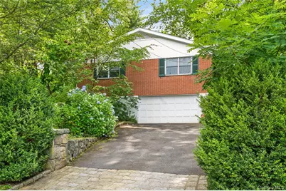 160 Hampshire Road, Bronxville, NY 10708 - Photo 33