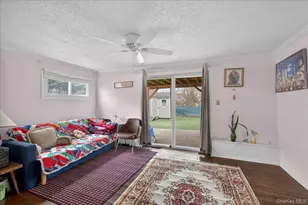 41 N Kings Ave, Lindenhurst, NY 11757 - Photo 15