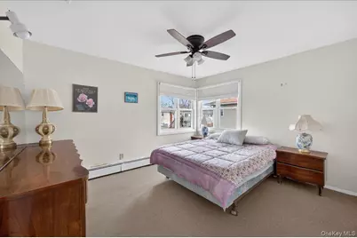 41 N Kings Avenue, Lindenhurst, NY 11757 - Photo 11