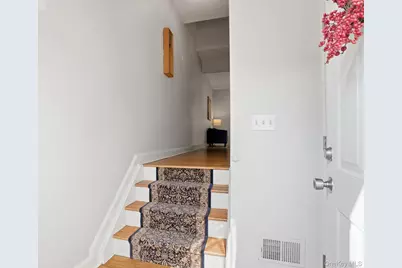 74 Village Green, Bardonia, NY 10954 - Photo 3