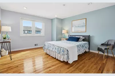 74 Village Green, Bardonia, NY 10954 - Photo 15