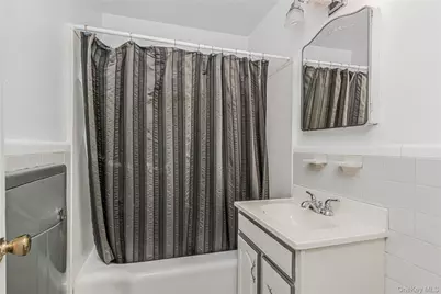 3515 Henry Hudson Parkway #5G, Bronx, NY 10463 - Photo 13