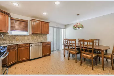 8886 16th Avenue, Brooklyn, NY 11214 - Photo 5