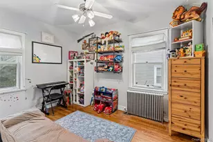 9 Clinton St, Elmont, NY 11003 - Photo 15