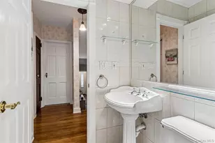 9 Clinton St, Elmont, NY 11003 - Photo 17