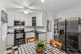 9 Clinton St, Elmont, NY 11003 - Photo 7