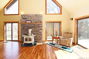 5 Arthur St, Riverhead, NY 11901 - Photo 7