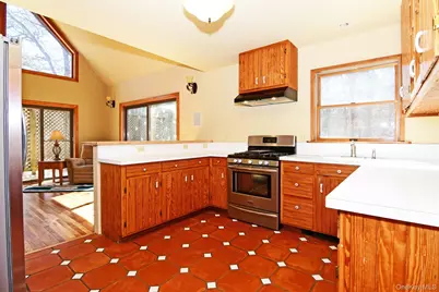 5 Arthur Street, Riverhead, NY 11901 - Photo 9