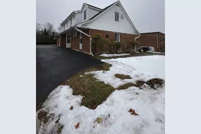 36 S Middletown Road #3, Pearl River, NY 10965 - Photo 1