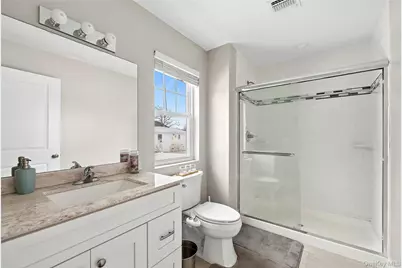 281 Clinton Avenue, Patchogue, NY 11772 - Photo 15