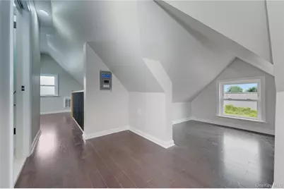 120 Maple Avenue #2nd FLOOR, Cedarhurst, NY 11516 - Photo 11