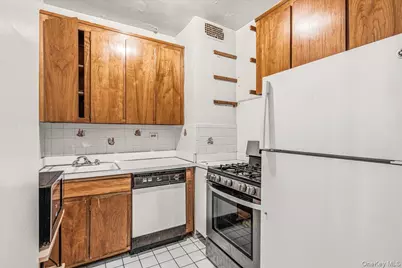 305 E 40th Street #14A, New York, NY 10016 - Photo 13