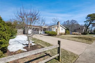 68 Lauren Ave, Dix Hills, NY 11746 - Photo 33