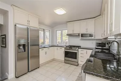 68 Lauren Avenue, Dix Hills, NY 11746 - Photo 13