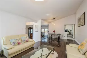 68 Lauren Ave, Dix Hills, NY 11746 - Photo 7