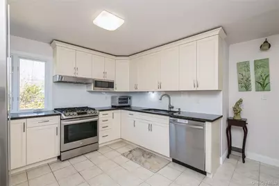 68 Lauren Avenue, Dix Hills, NY 11746 - Photo 15