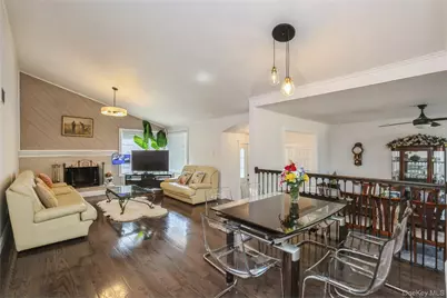 68 Lauren Avenue, Dix Hills, NY 11746 - Photo 5