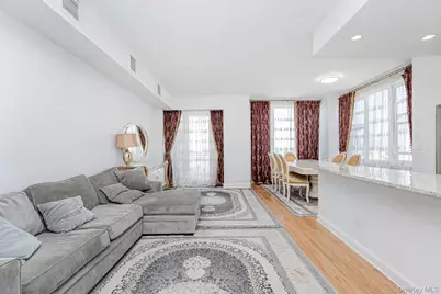 50 Oceana Drive W #8D, Brooklyn, NY 11235 - Photo 5