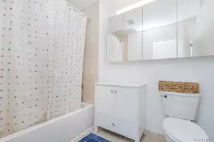 50 Oceana Dr W, Brooklyn, NY 11235 - Photo 11