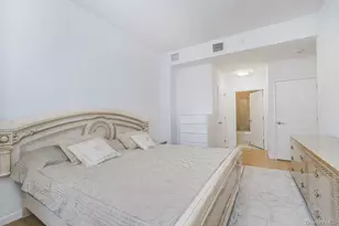 50 Oceana Dr W, Brooklyn, NY 11235 - Photo 9