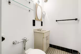 94-30 60th Ave, Elmhurst, NY 11373 - Photo 19