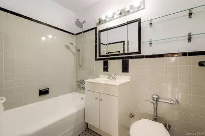 94-30 60th Avenue #1H, Elmhurst, NY 11373 - Photo 23