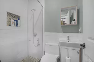 39-12 215th Pl, Bayside, NY 11361 - Photo 17