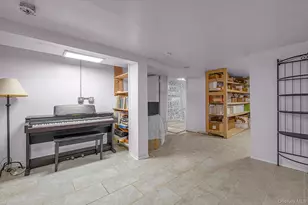 39-12 215th Pl, Bayside, NY 11361 - Photo 21