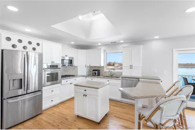 2 Bayside Avenue, East Quogue, NY 11942 - Photo 5